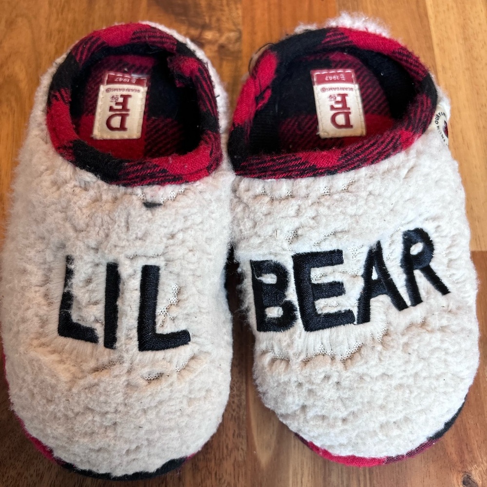 Dearfoam Holiday Slippers Kids Size 11-12 Red/Black Checkered "Lil Bear" Comfort